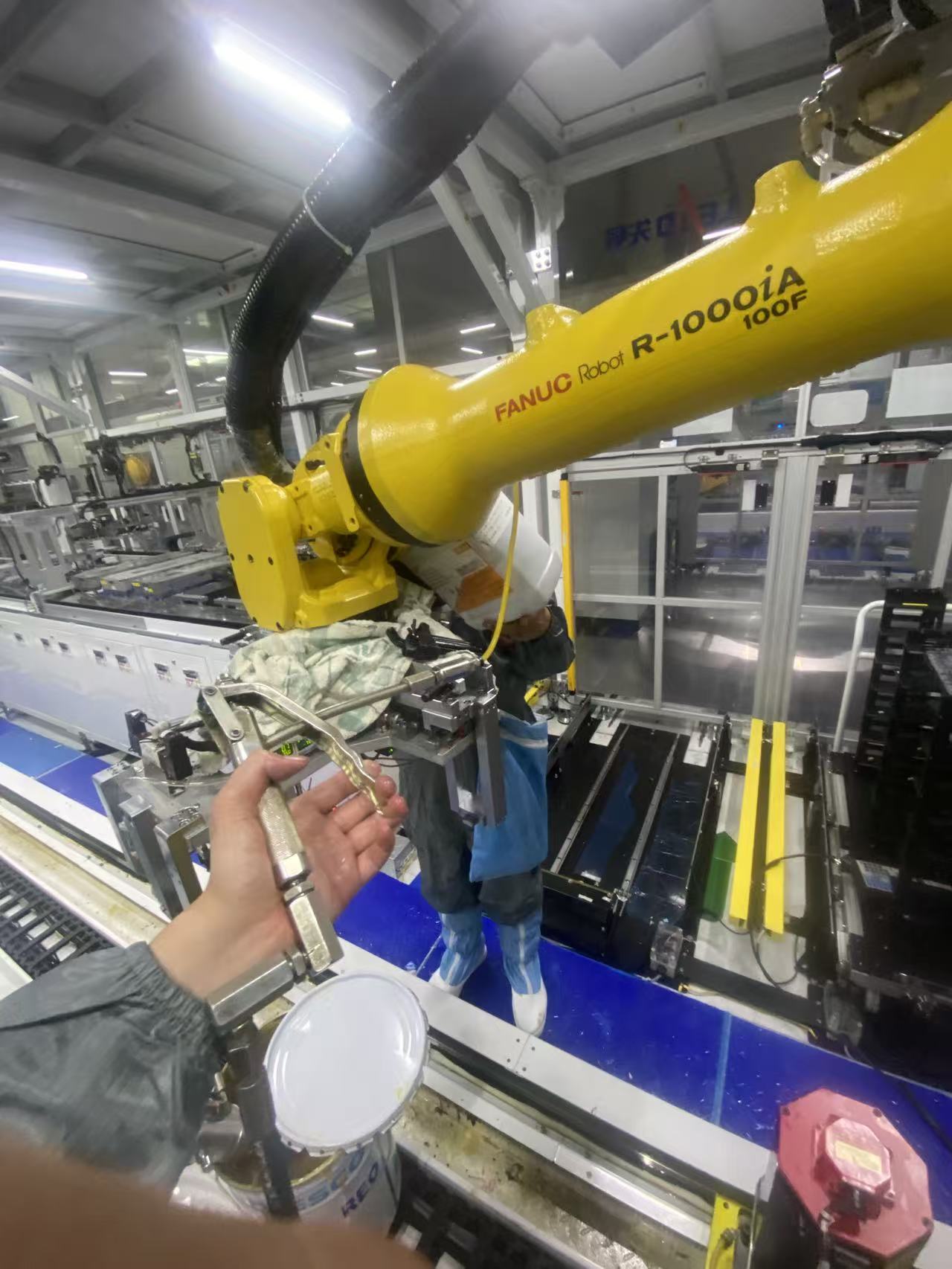 发那科(FANUC) M-710iC/70 机器人维修保养 发那科M-710iC/70维修 FANUC机器人保养 发那科减速机更换R-30iB控制柜维修 苏州发那科维保 发那科机器人维修保养 第1张